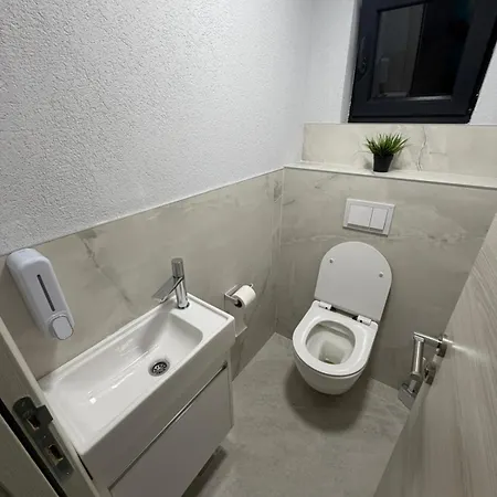 Vikendica Beelux Vikendica
